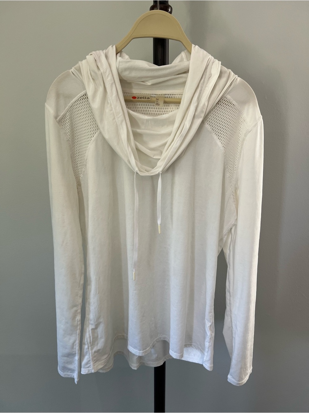 Zella White Lightweight Hooded Long Sleeve Top with Mesh Shoulders